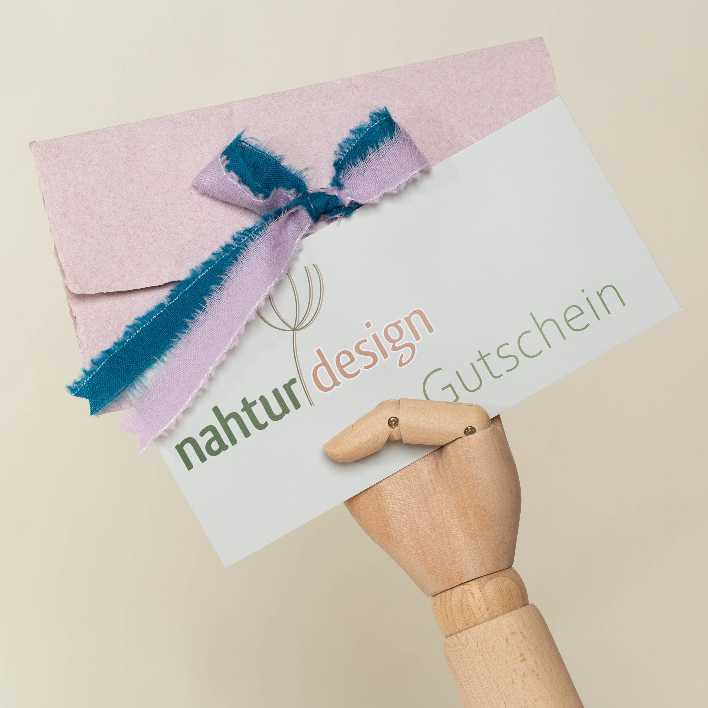 nachhaltig schenken Gutschein von nahtur-design