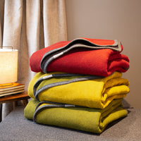 Wolldecke_Lodendecke_Schurwolle_StapelverschiedeneFarben-2