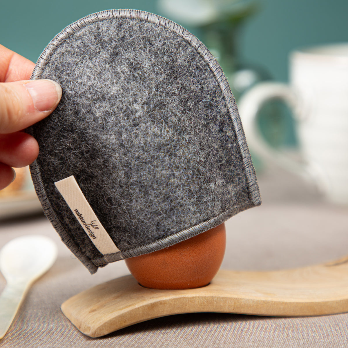 anthrazit_Eierwaermer_Loden_Haube-5