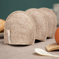 beige_Eierwaermer_Loden_Haube-12