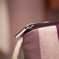 kulturtasche_plastikfrei_gestreift_no-5_lila-rosa-7