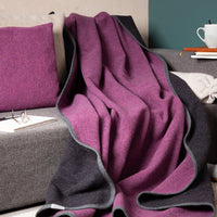 lodendecke-schurwolle-warme_wolldecke-beere-rosa-2