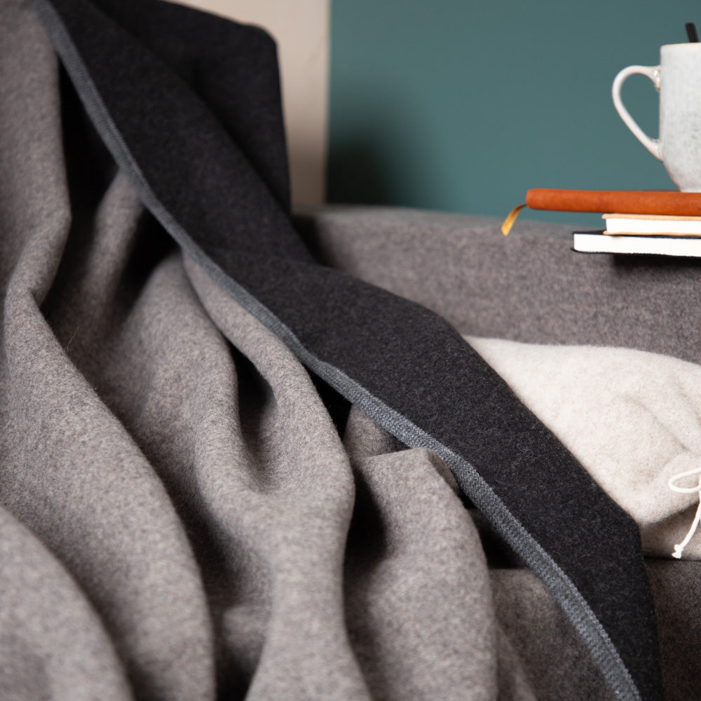 lodendecke-schurwolle-warme_wolldecke-braun-6