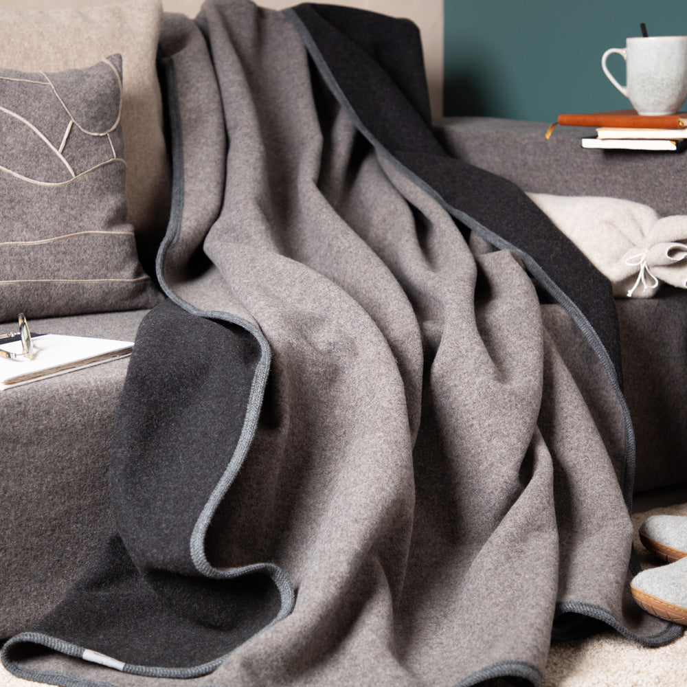 lodendecke-schurwolle-warme_wolldecke-braun