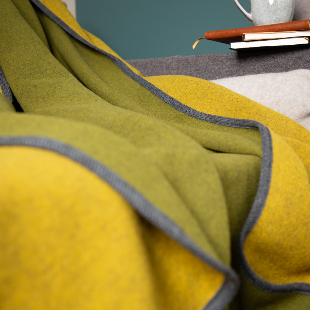 lodendecke-schurwolle-warme_wolldecke-grun-gelb-7