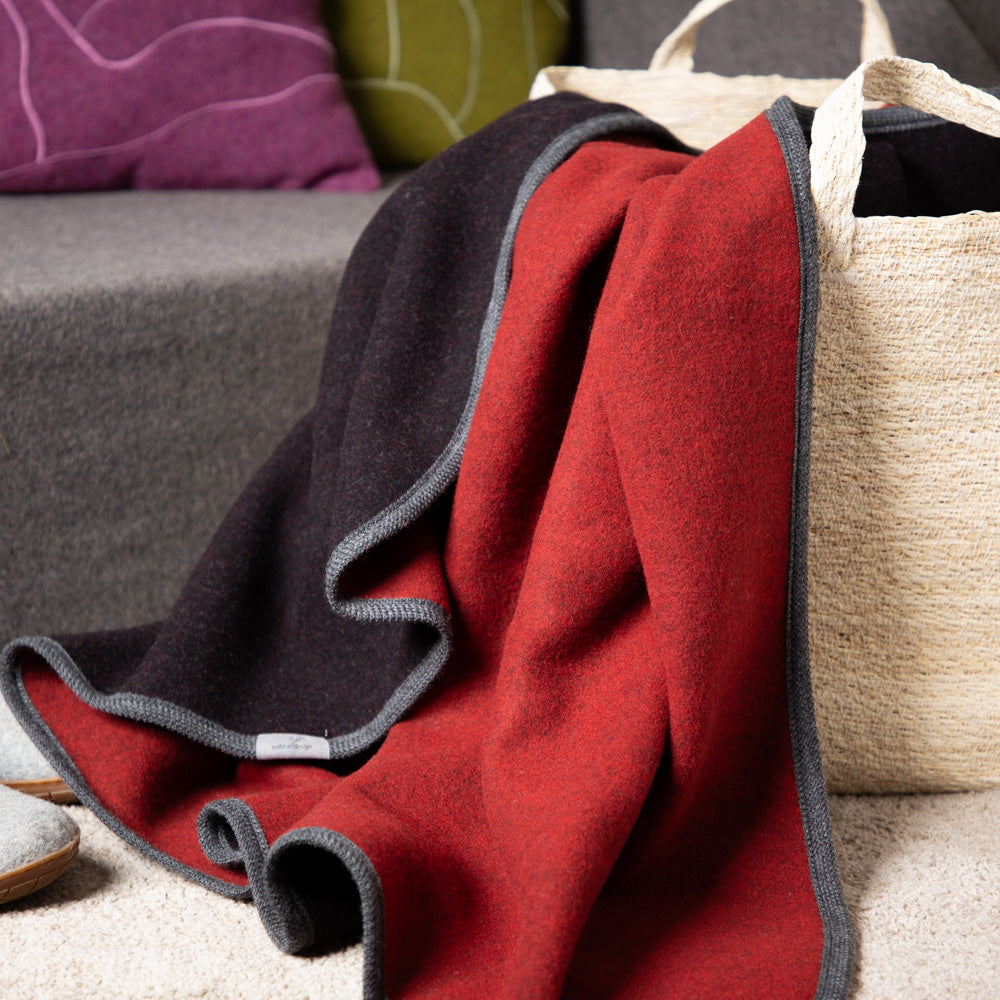 lodendecke-schurwolle-warme_wolldecke-rot-9