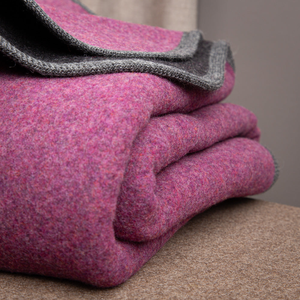 wolldecke-lodendecke-reine_schurwolle-beere_schwarz-8