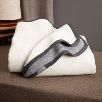 wolldecke-lodendecke-reine_schurwolle-grau_creme-7_bd5a9183-ae85-4e1e-b05b-fc9da8e1e254