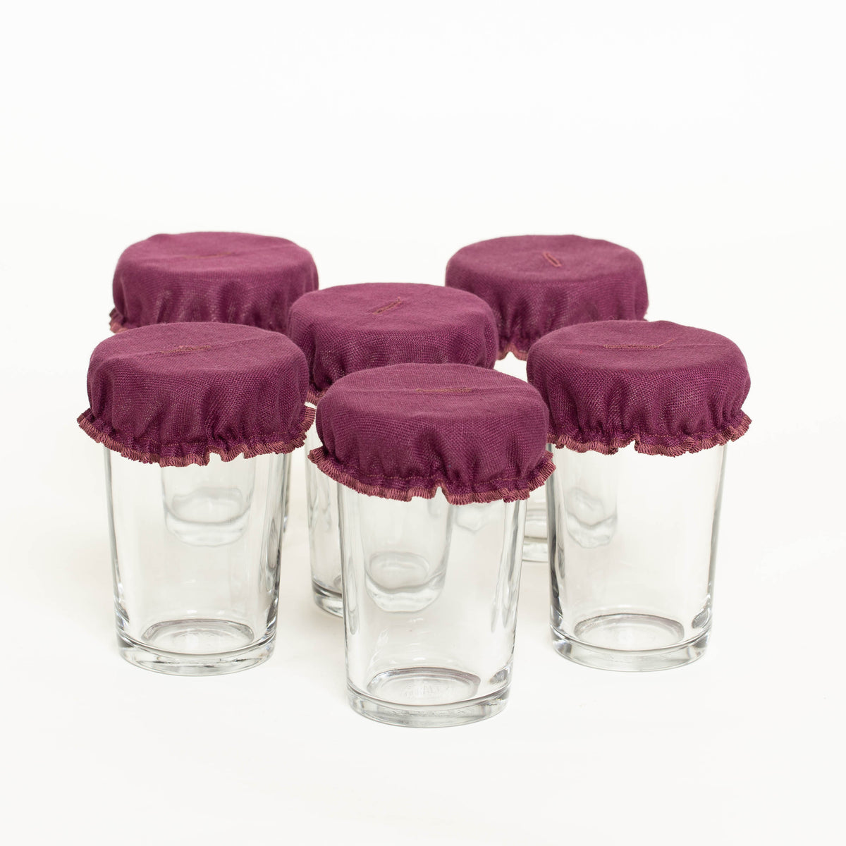 6 Glasabdeckungen aus Leinen auf Trinkgläsern violett
