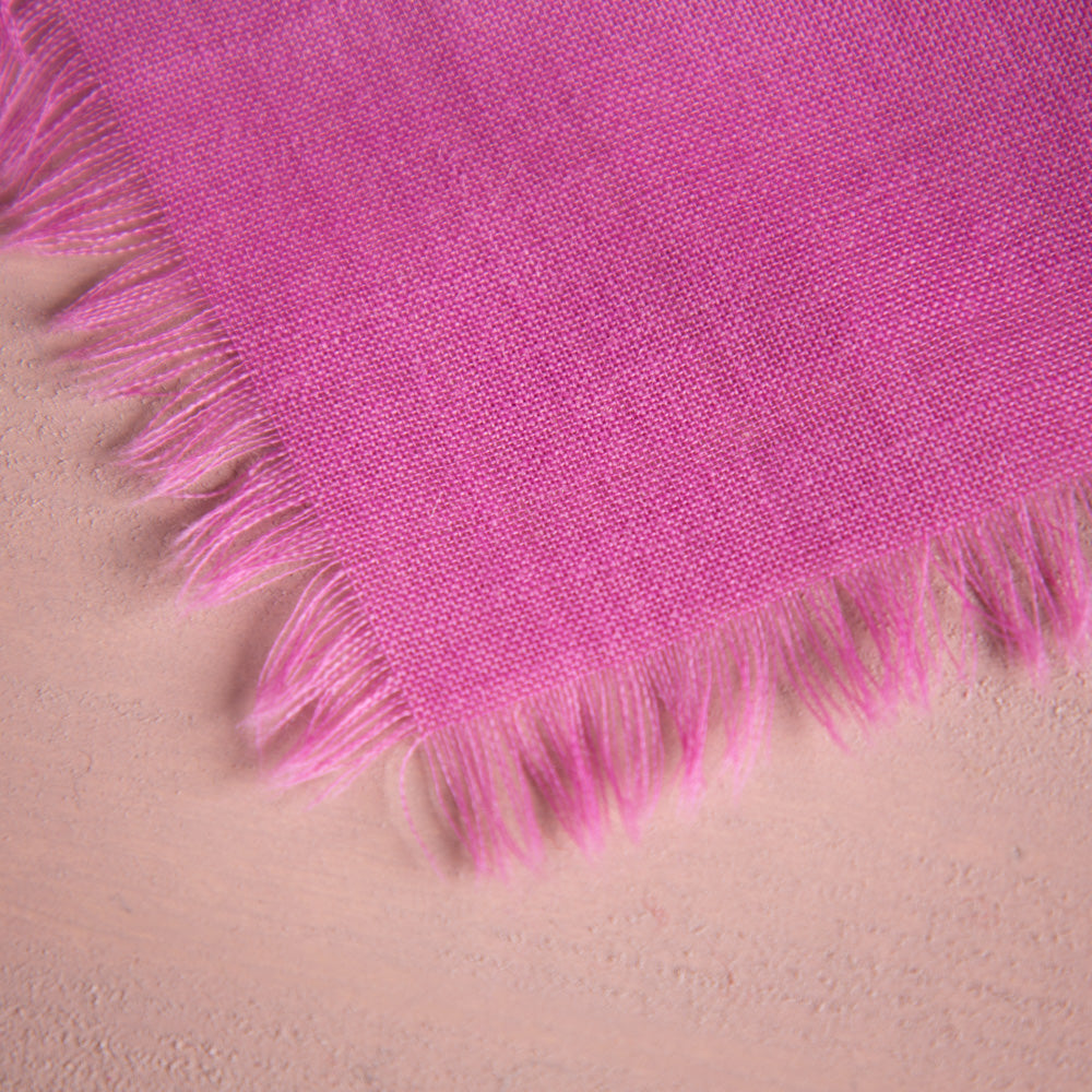 Huachfeiner_Wollschal-Merinowolle-pink-3
