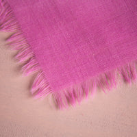 Huachfeiner_Wollschal-Merinowolle-pink-3