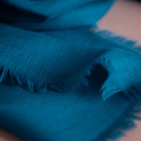 Huachfeiner_Wollschal-Merinowolle-tuerkis-4