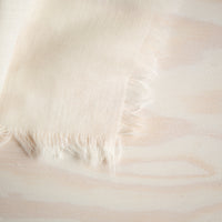 Huachfeiner_Wollschal-Merinowolle-ungefaerbt-4
