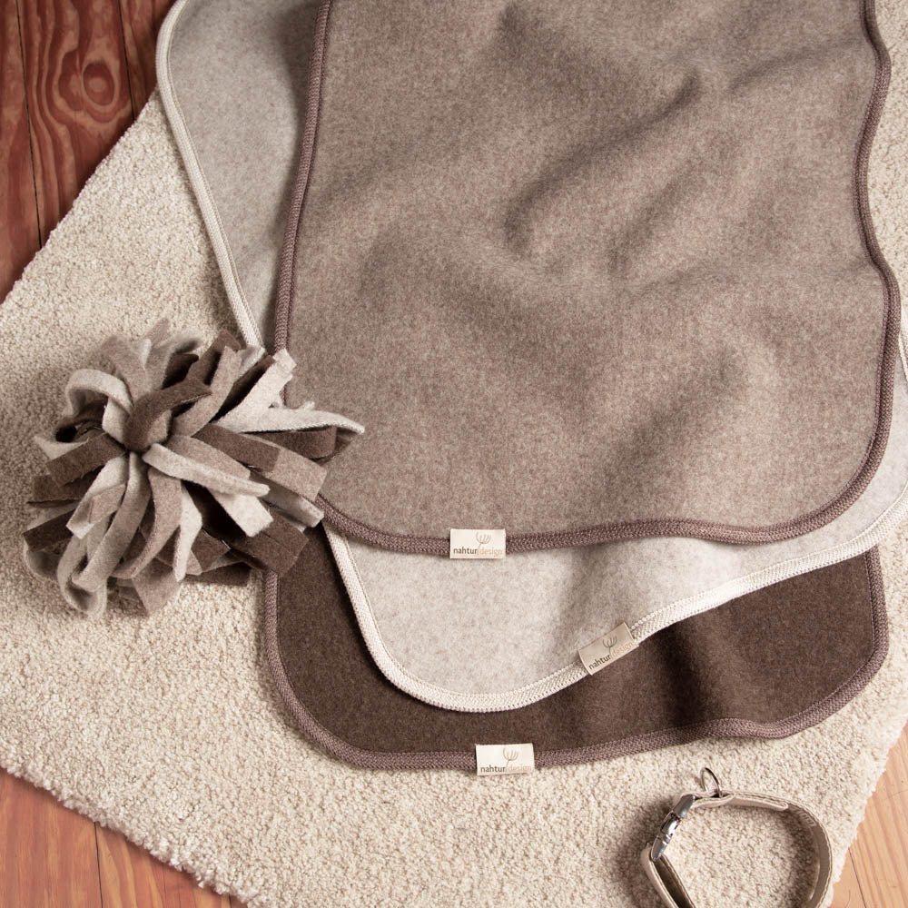 Hundedecke_Premium_mongolische_Merinowolle_ungefaerbt-8