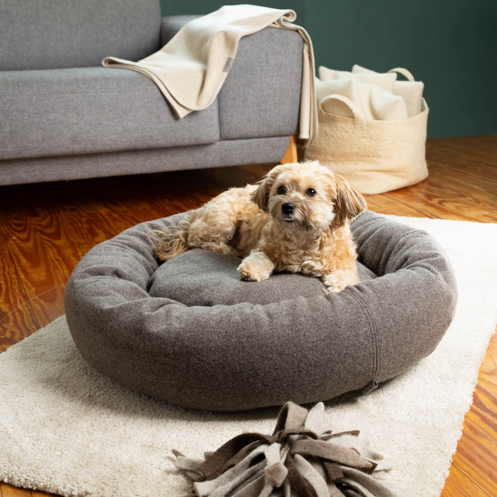 Hundedonut_Schurwolle_Loden_Naturfuellung_Wolle_Dinkelspelz_braun-8