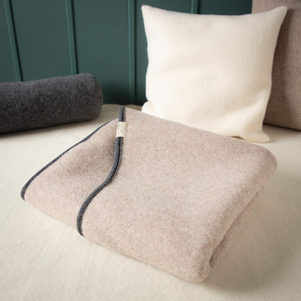 Hundeschlafsack aus mongolischer Merinowolle