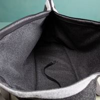 Hundetasche aus Loden grau_ Details - Innenfutter