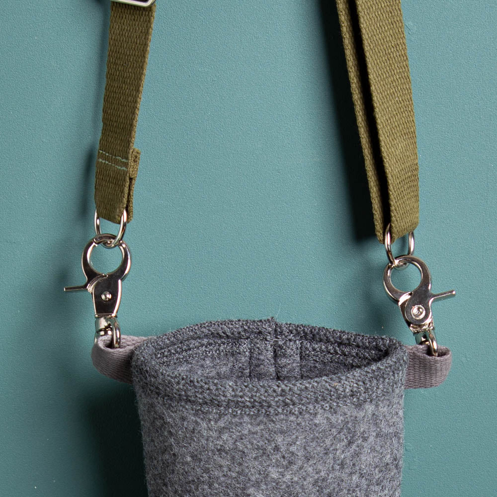 Leckerlitasche_Loden_Schurwolle_Leinentasche_Gurtband-2