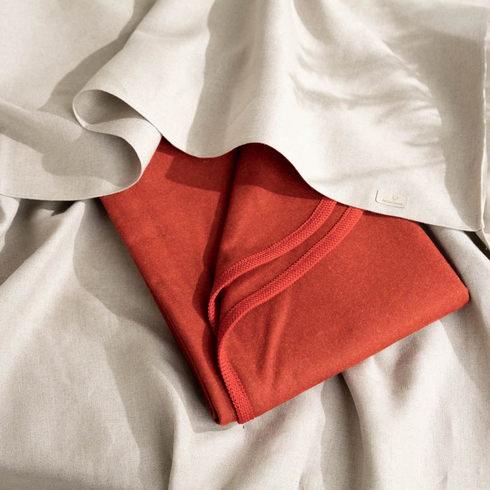 Leichte Lodendecke_rot