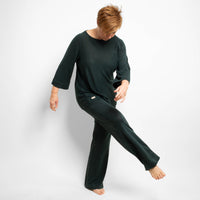 Yogahose und Shirt Leinenjersey dunkelgrün Bewegung