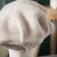 Muetze-Merinowolle-Baskenmuetze-beige-ungefaerbt-3