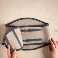 Rueckenwaermer_Schurwolle_extra_warm_atmungsaktiv_Loden_verschiedene_Farben-9