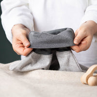 Strampelsack_Pucksack_Merinowolle_Feinloden_grau_1von2