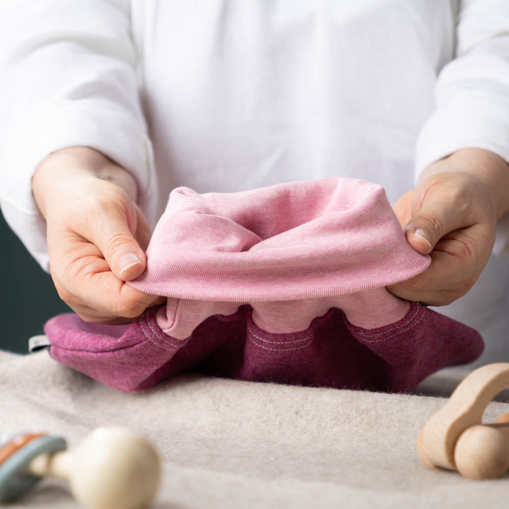Strampelsack_Pucksack_Merinowolle_Feinloden_pink_1_von_2