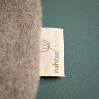 Strampelsack_Pucksack_Premium_Merinowolle_Mongolwolle_hellbraun_ungefaerbt_4_von_5