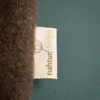 Strampelsack_Pucksack_Premium_Merinowolle_Mongolwolle_schokobraun_ungefaerbt_4_von_5