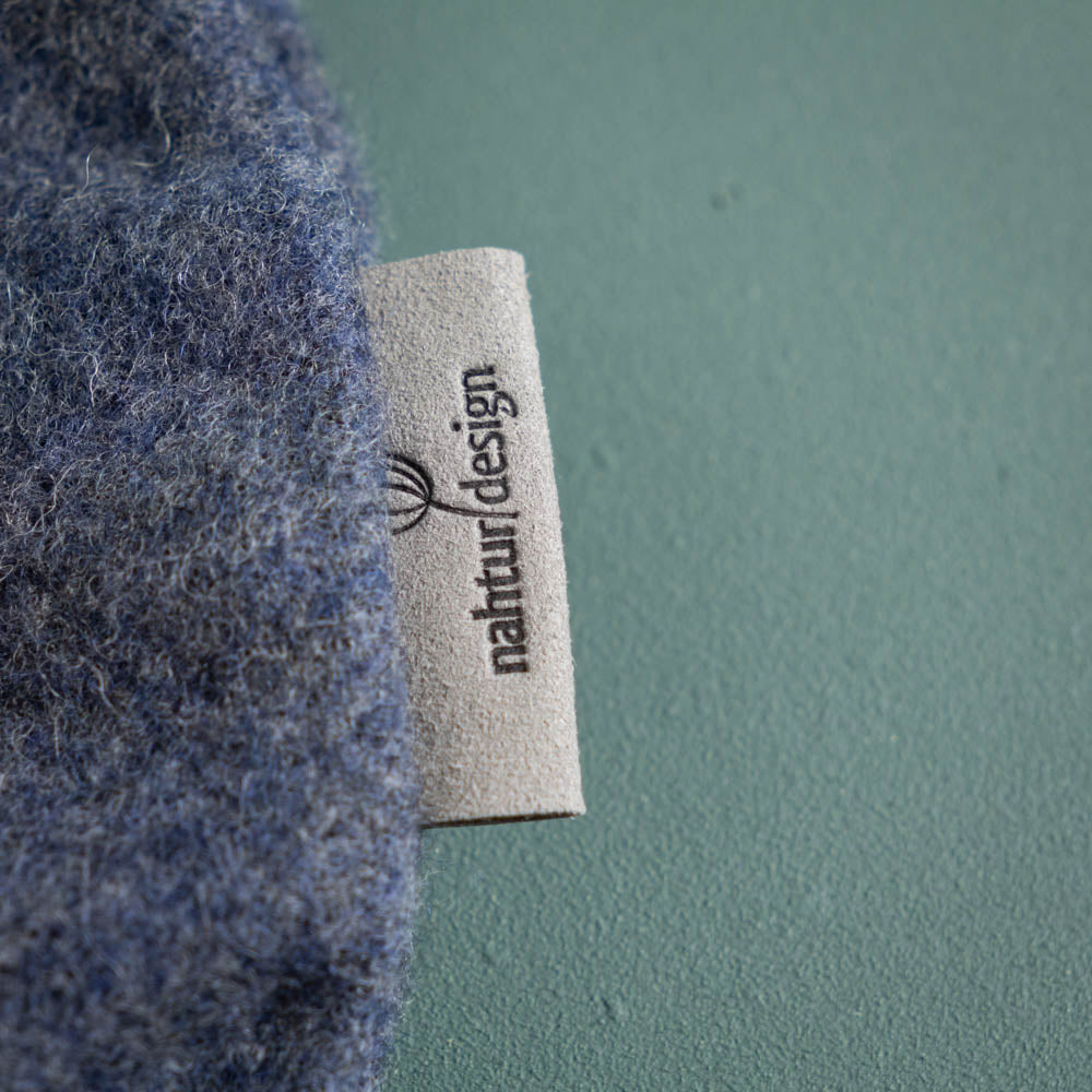 Strampelsack_Pucksack_Schurwolle_Flauschloden_blau_4_von_5