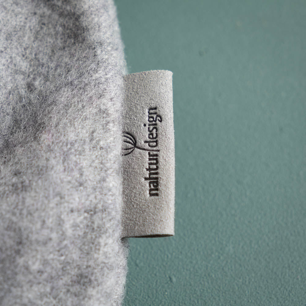 Strampelsack_Pucksack_Schurwolle_Flauschloden_grau_4_von_5