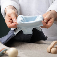 Strampelsack_Pucksack_mongolische_Merinowolle_Premium-ungefaerbt_grau-beige_1_von_2