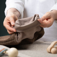 Strampelsack_Pucksack_mongolische_Merinowolle_Premium-ungefaerbt_schokobraun_1_von_2