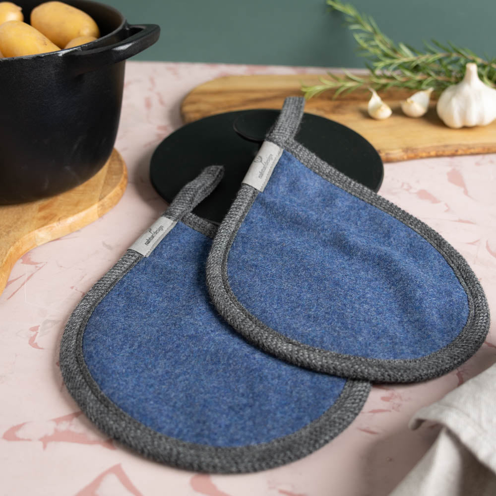 Topflappen_reine_Schurwolle_blau_2_von_4