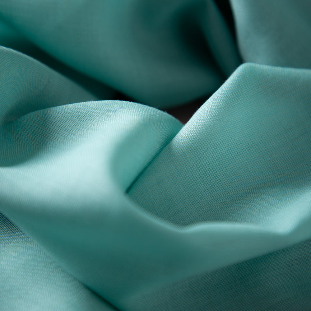 hauchfeiner_wollschal-merinowolle-mulesingfrei-atmungsaktiv-aqua-4