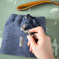 hundeloop-schurwolle-loden-weich-warm-atmungsaktiv-ohneplastik-blau-3