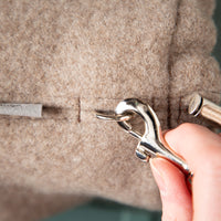 Premium Loop-Hundemantel | Dackelform | Extra weich + warm | 100% Merino-Loden