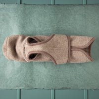 Premium Loop-Hundemantel | Dackelform | Extra weich + warm | 100% Merino-Loden