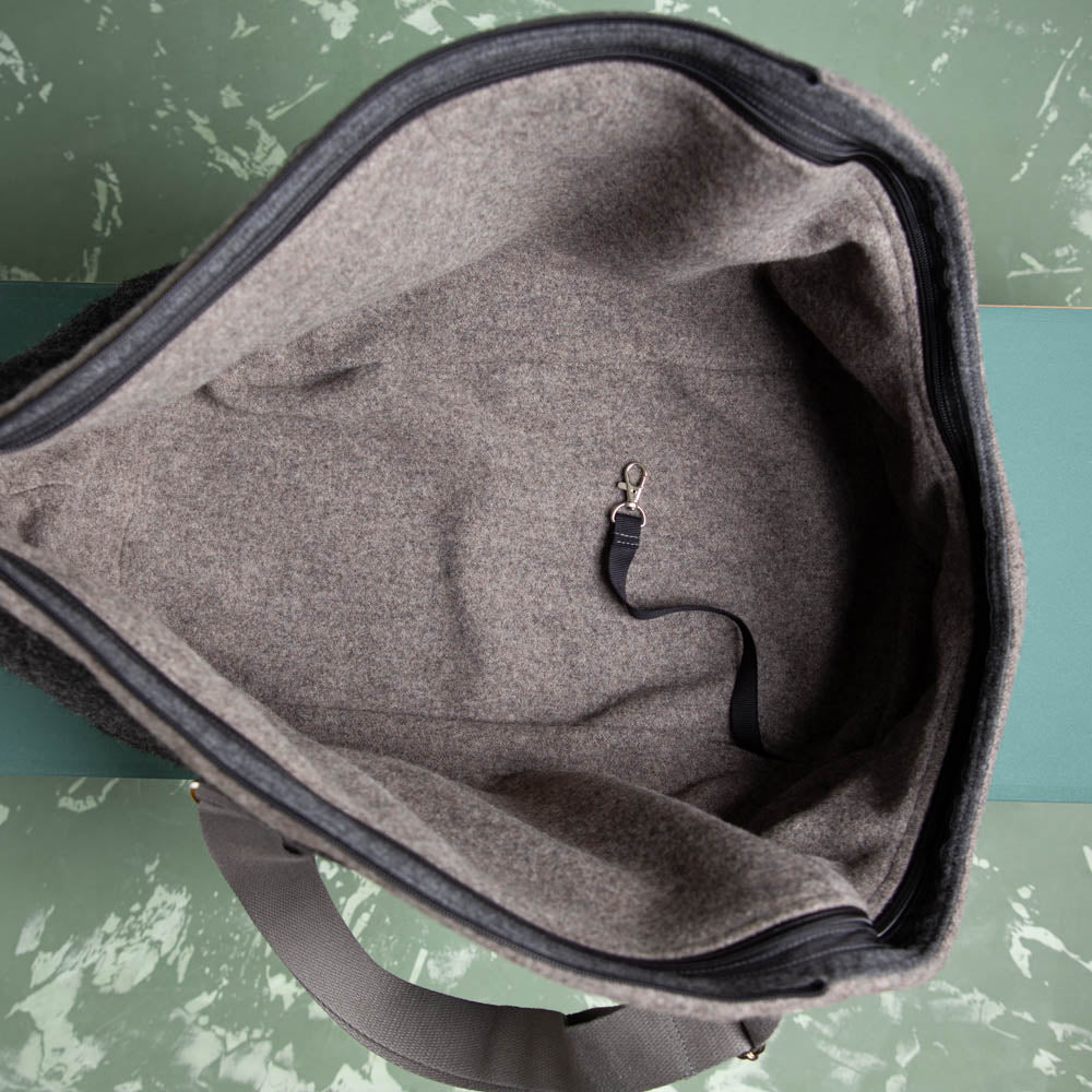 🐾 Hundetasche Anthrazit – 100 % Schurwolle Loden