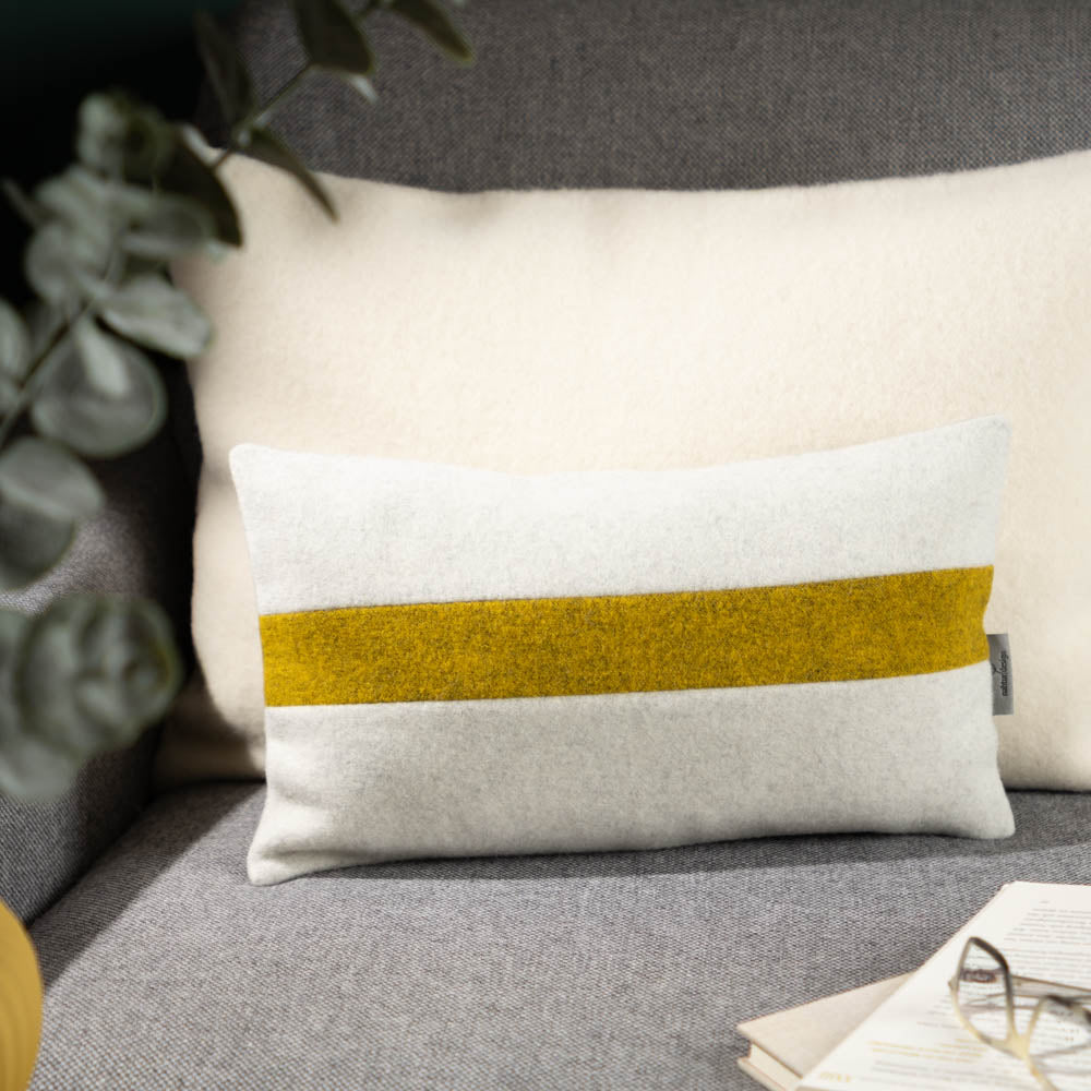 Kleines Kuschelkissen | Loden & Bioleinen | Wollfüllung | Unikat