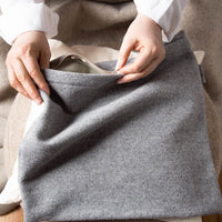 kuschelkissen_wollefullung_verschiedene_grossen_sofakissen_flauschloden_grau-5_26feeaf3-f077-4d39-84c1-e3e3f9924d52