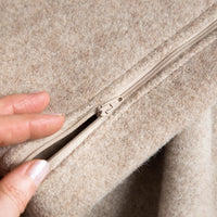 kuschelkissen_wollefullung_verschiedene_grossen_sofakissen_komfort_beige-4
