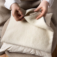 kuschelkissen_wollefullung_verschiedene_grossen_sofakissen_komfort_wollplusch-5