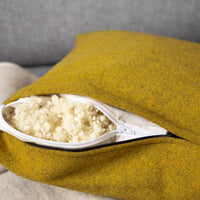 kuschelkissen_wollefullung_verschiedene_grossen_sofakissen_loden_curry-2