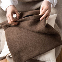 kuschelkissen_wollefullung_verschiedene_grossen_sofakissen_merinowolle_schokobraun-5_0170c52c-3e05-4b80-bb11-d4ef13188308