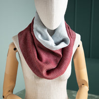 loop_wolle-leinen_rot-hellblau_822c631c-c4e1-4e6a-8cb4-423af9f05c51