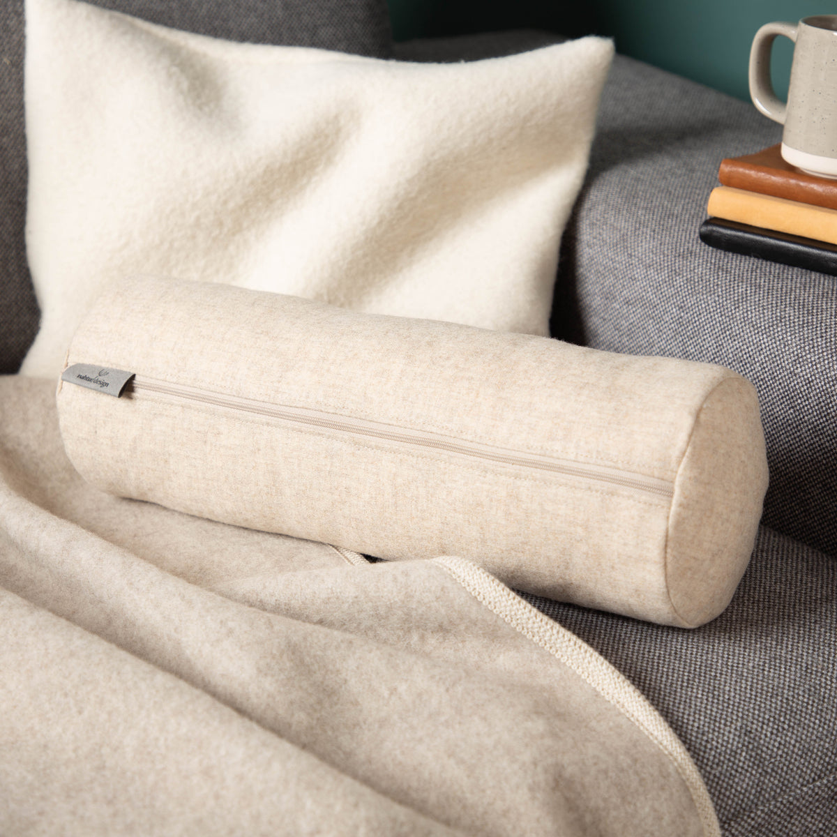 nackenrolle_feinloden_schurwolle_beige-2