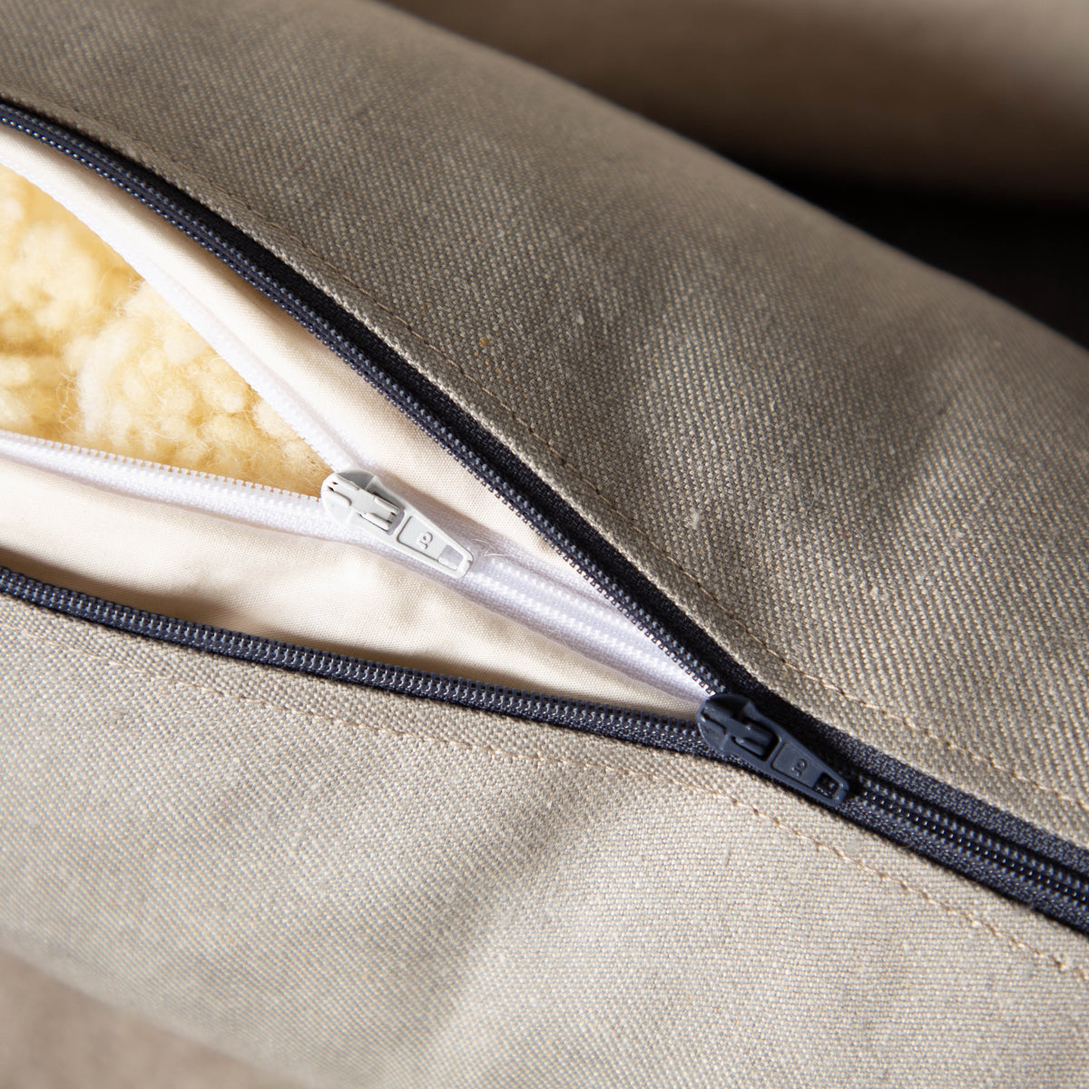 Nackenrolle mit Bezug aus Bio-Leinen-Denim | Naturfüllung