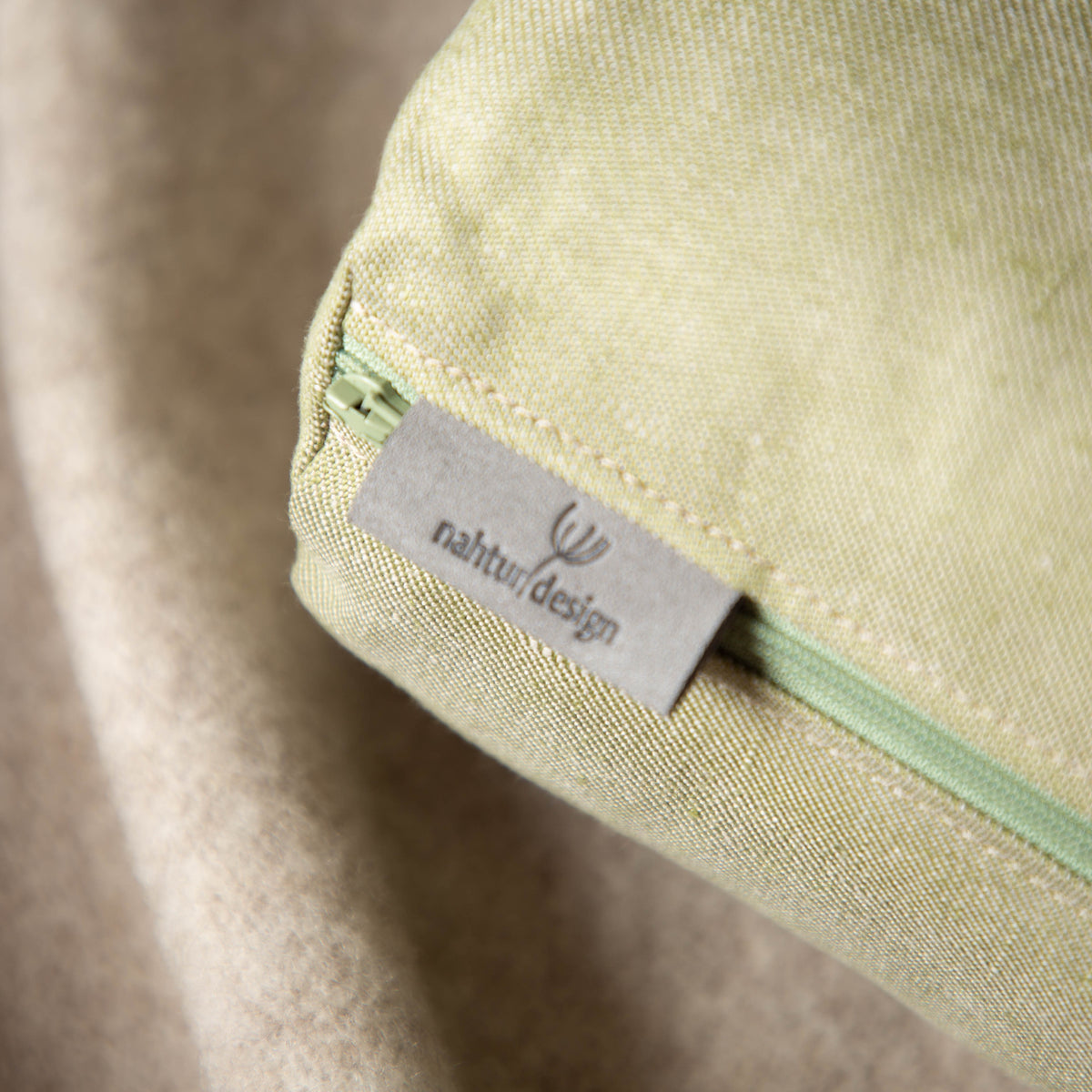 Nackenrolle mit Bezug aus Bio-Leinen-Denim | Naturfüllung